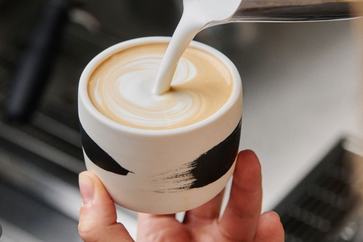 Černá linka - Jednoduchý kávový hrnek - 200 ml