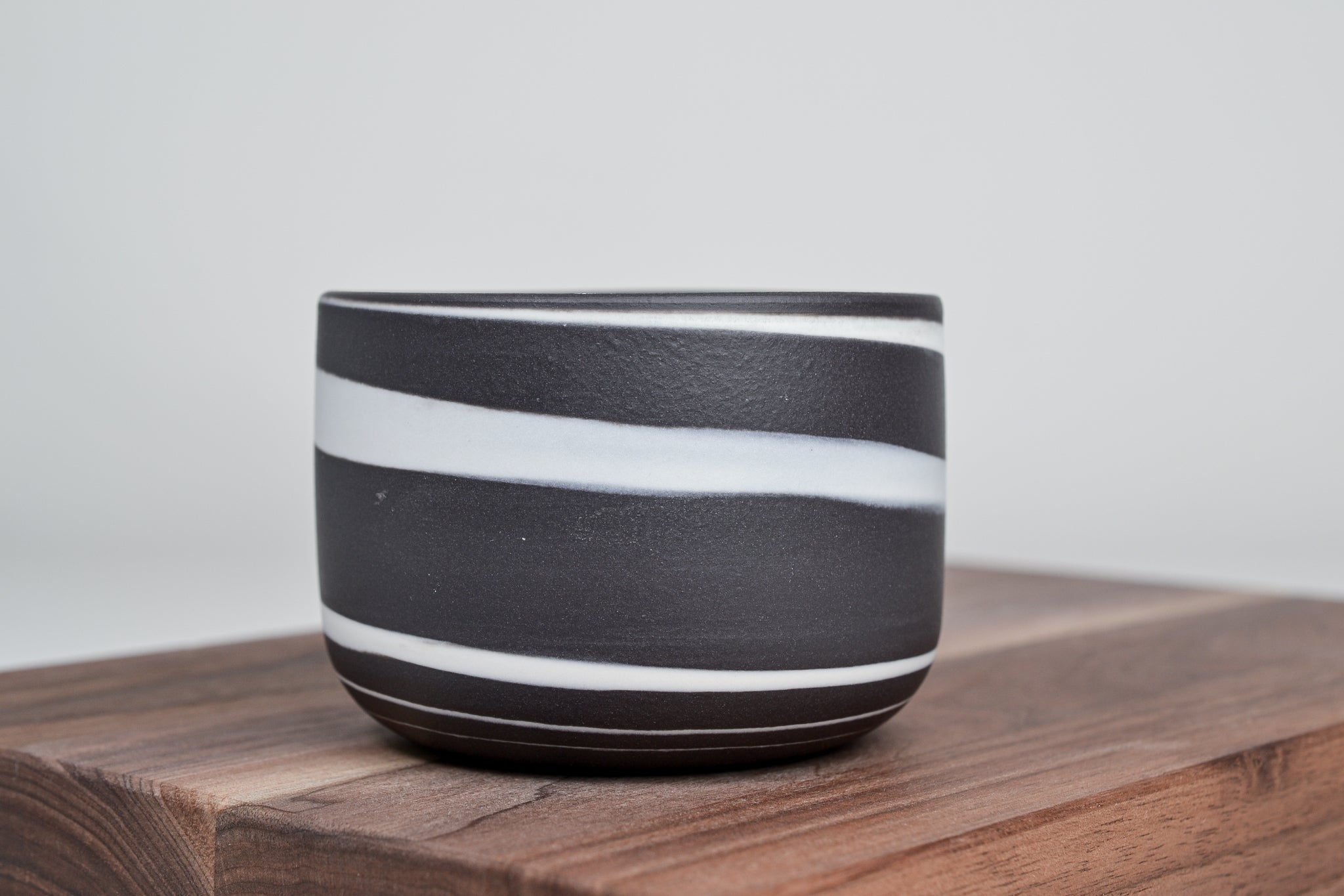 Kávový hrnek z porcelánu - Flow - 300 ml