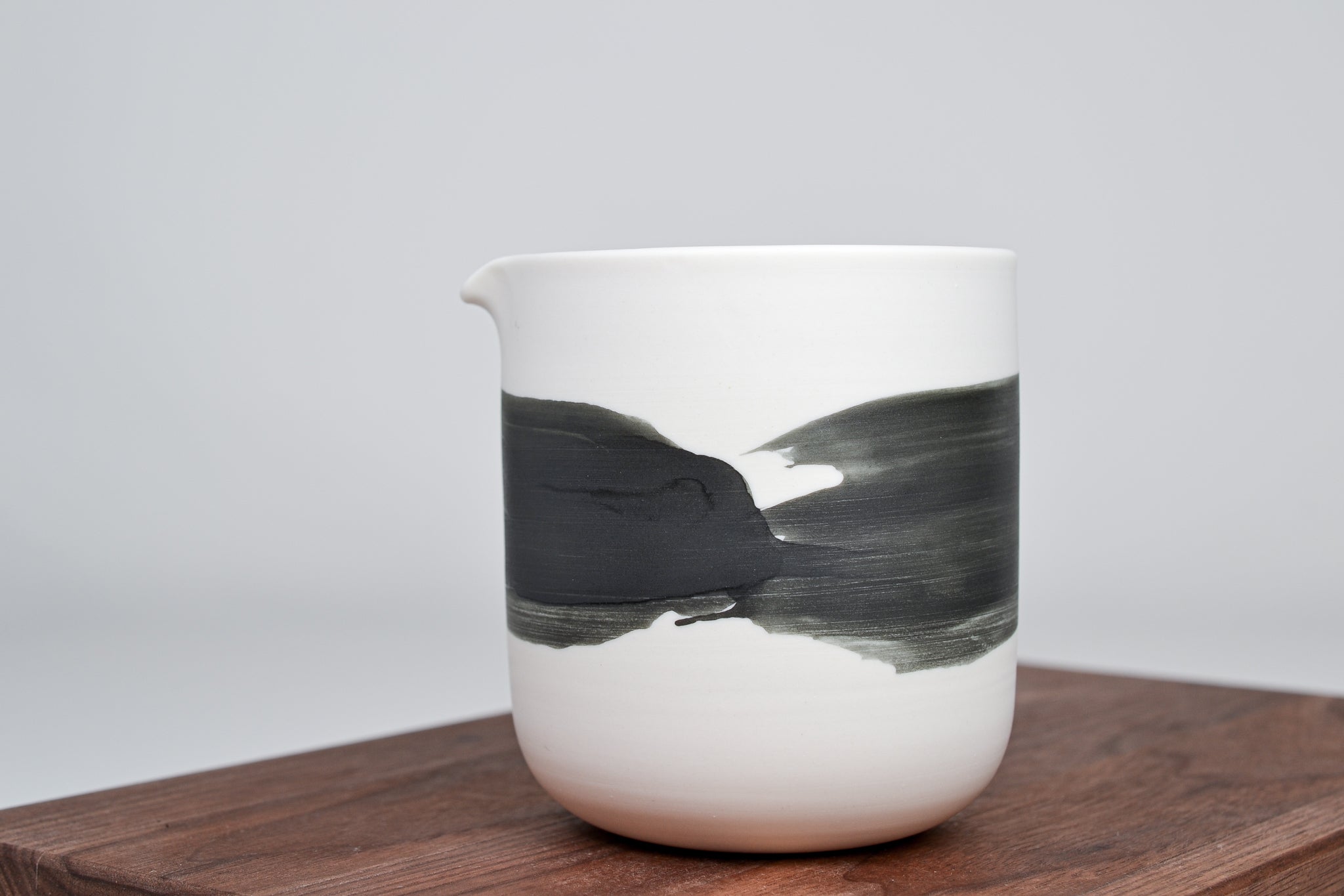 Černá linka - konvička - 350 ml