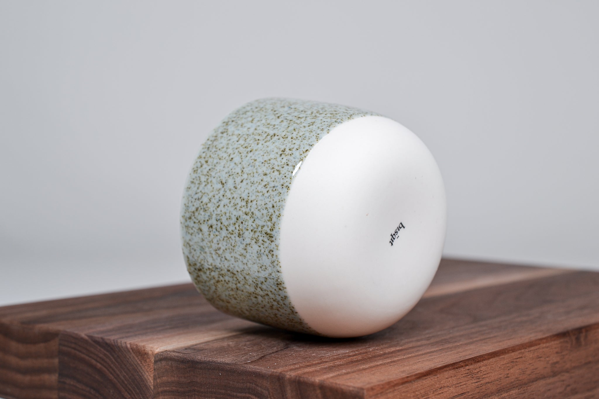 Jednoduchý kávový šálek - Letní tráva