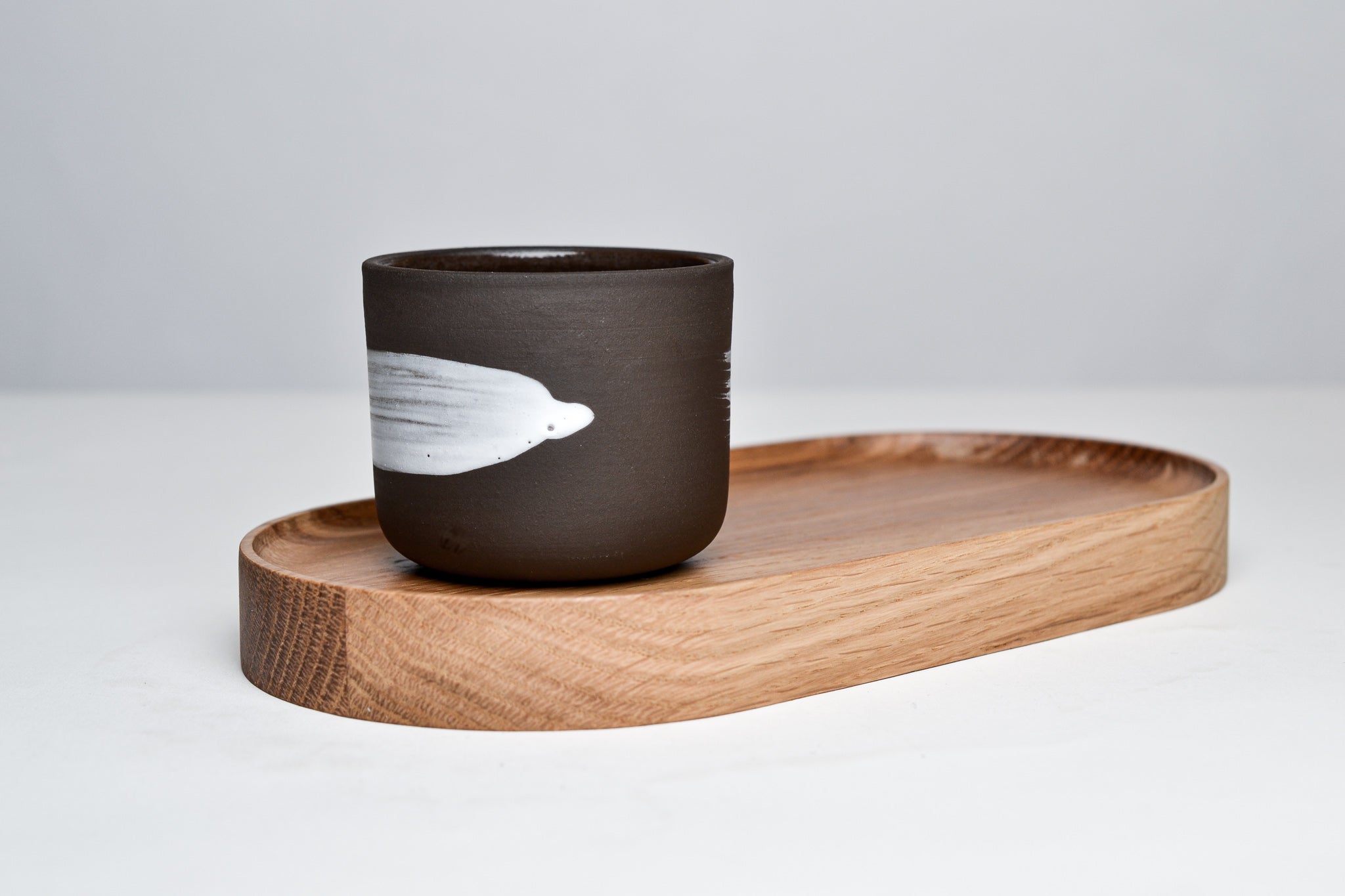 Dřevěný tácek pro espresso šálky