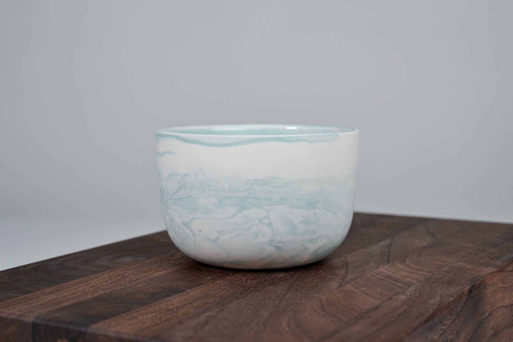 Kávový hrnek z porcelánu - Flow - 280 ml - tyrkysový porcelán