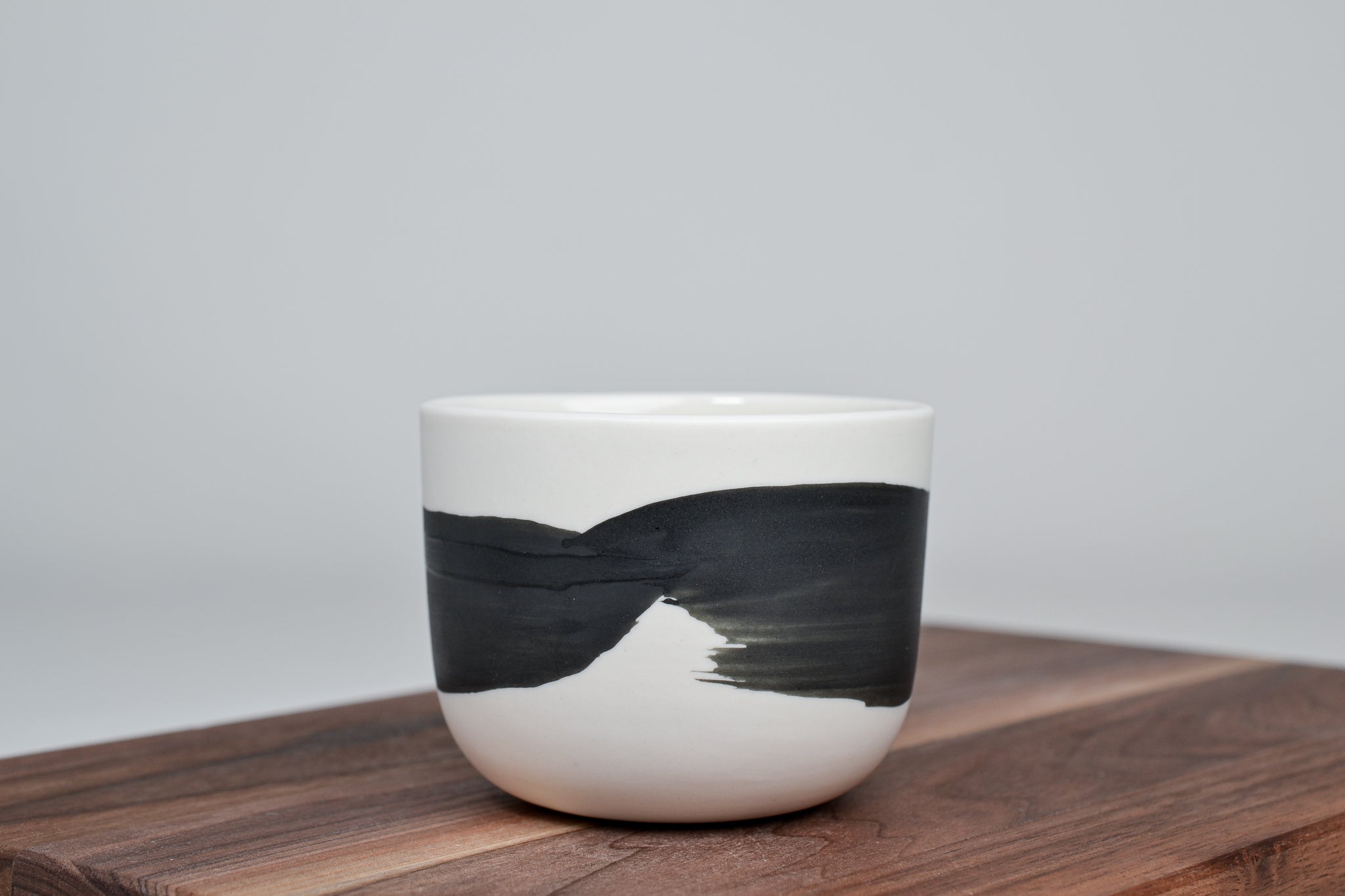 Černá linka - Jednoduchý kávový hrnek - 200 ml