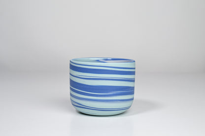 Let it flow. Porcelain cup. 190ml