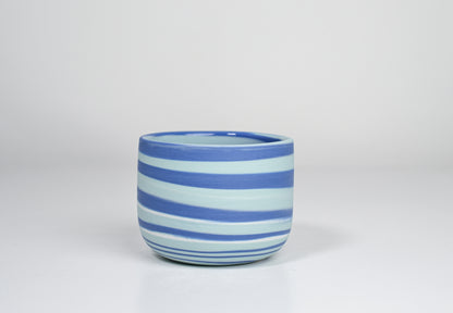 Let it flow. Porcelain cup. 190ml