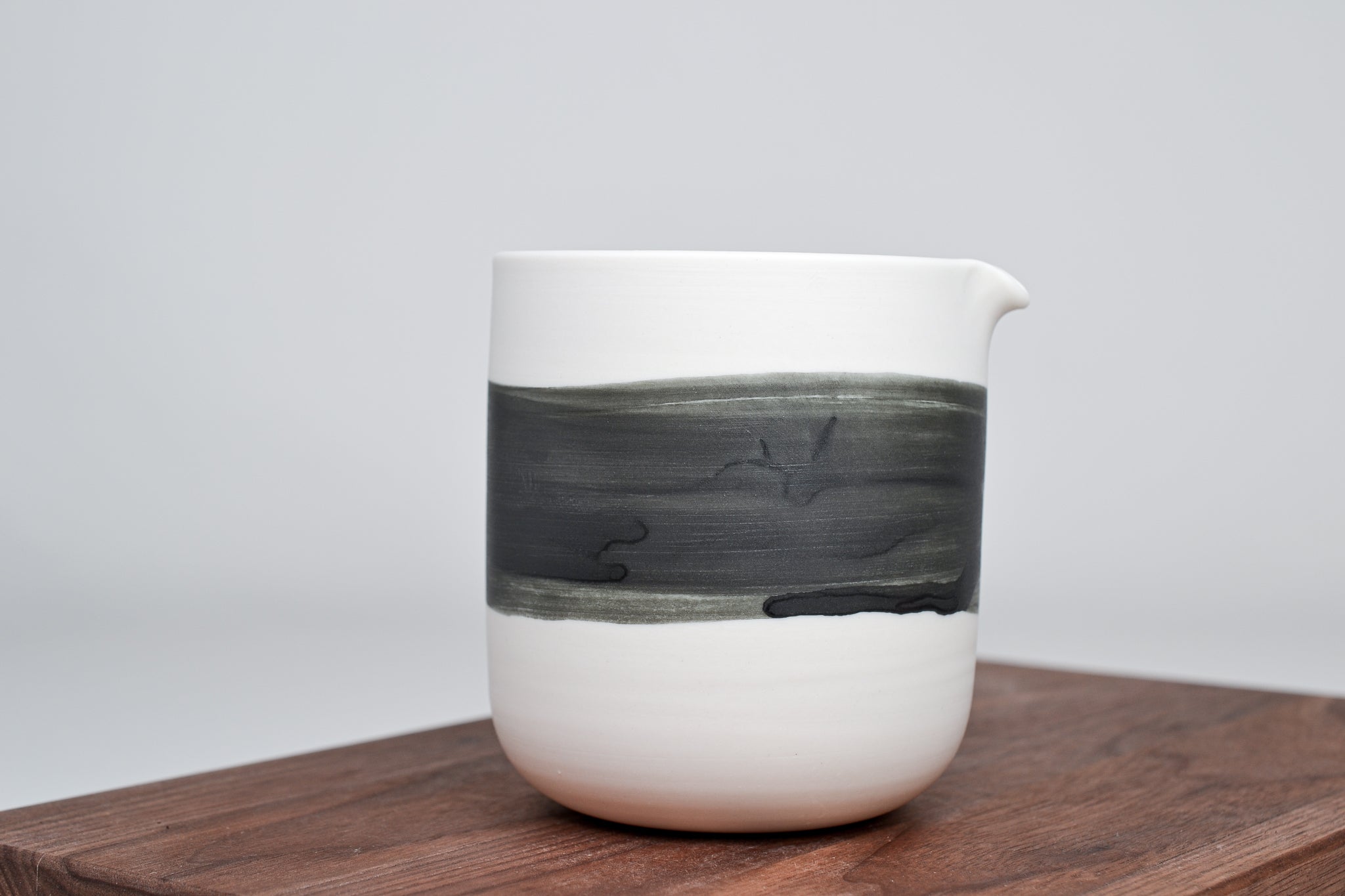 Černá linka - konvička - 350 ml