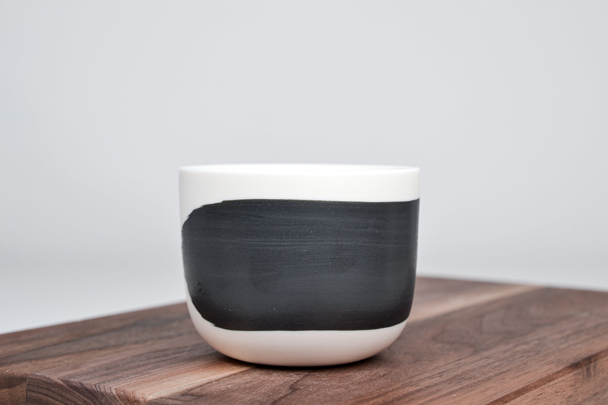 Černá linka - Jednoduchý kávový hrnek - 200 ml