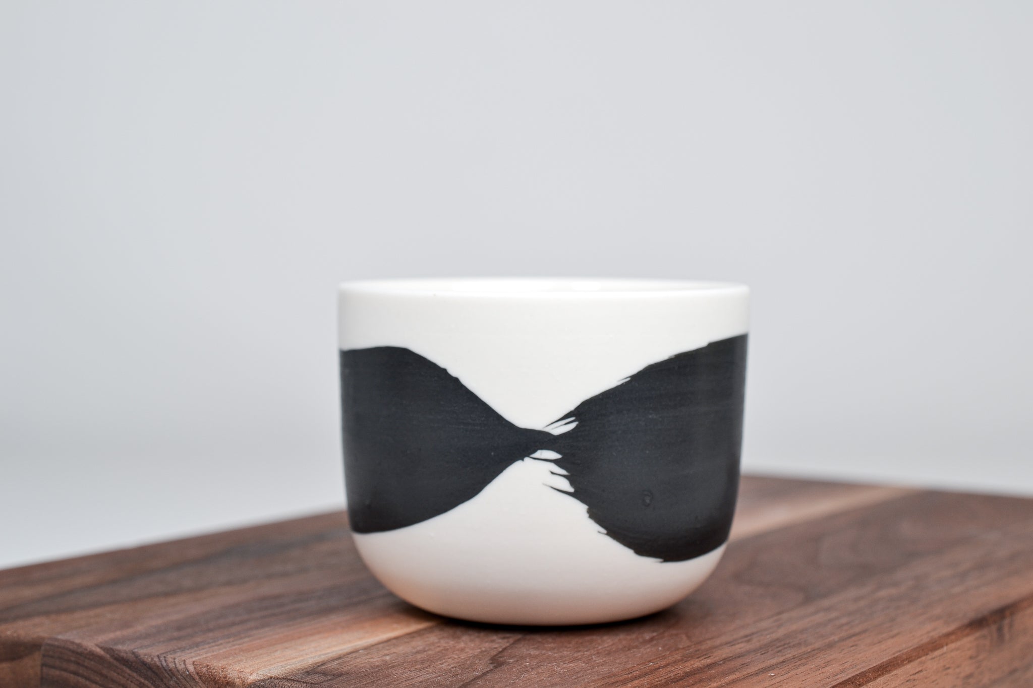 Černá linka - Jednoduchý kávový hrnek - 200 ml