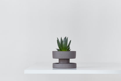 Flower pot - dark brown